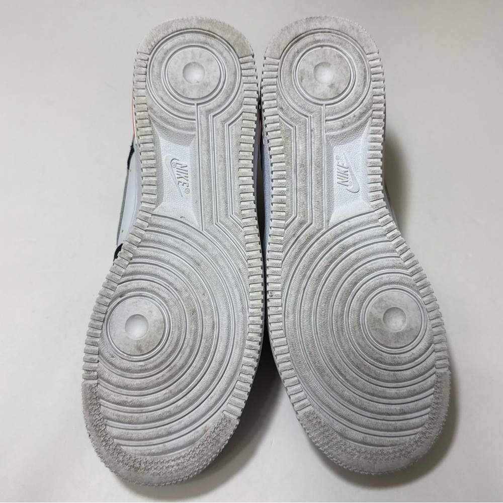 Nike Grade School Size 6.5Y Air Force 1 Low ‘UV Reactive’ - Picture 14 of 15